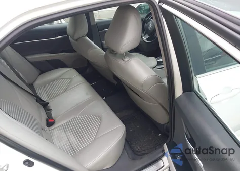 2018 Toyota Camry Se z USA, uszkodzony, nr VIN 4T1B11HKXJU649067